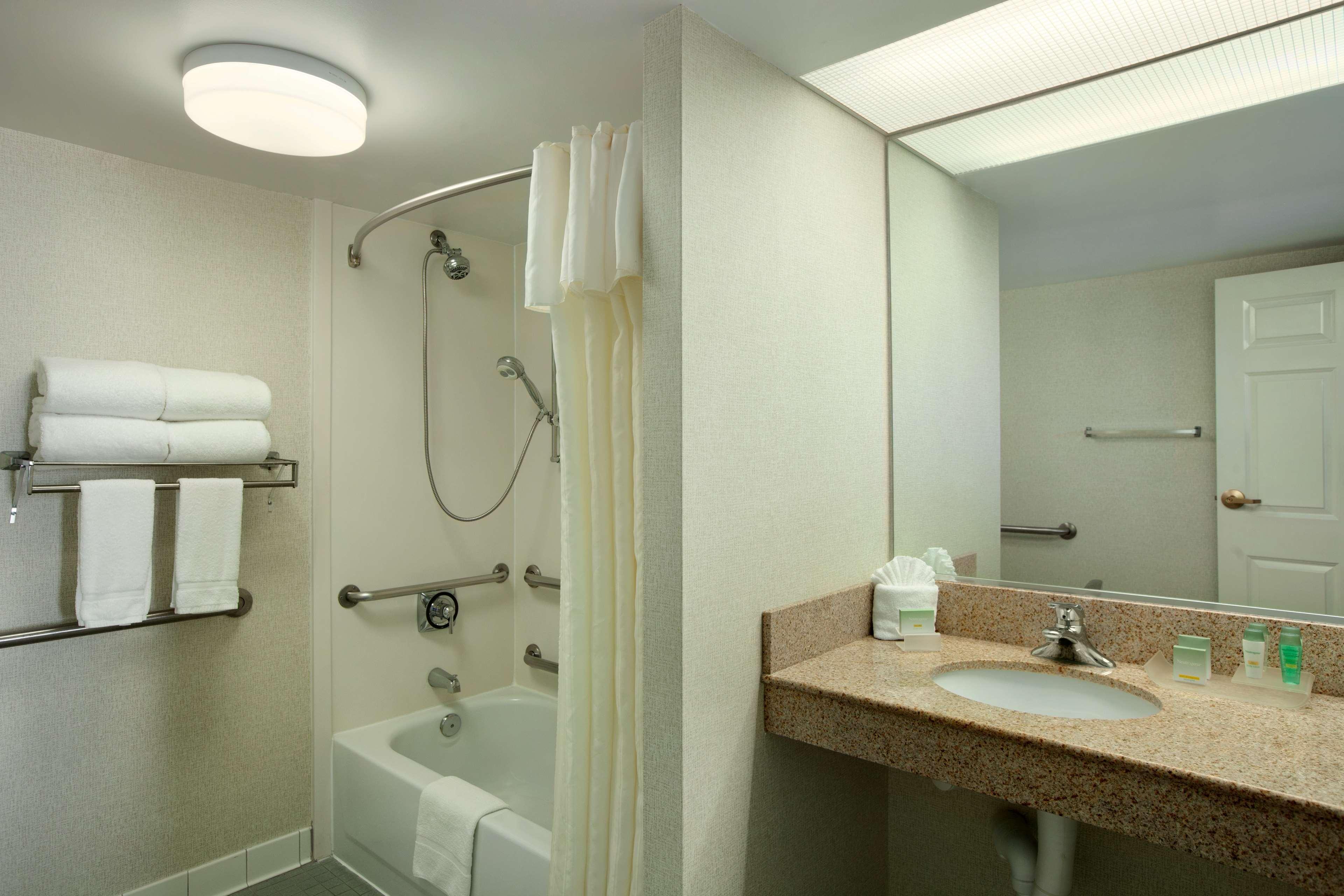 Homewood Suites By Hilton Falls Church Merrifield Екстериор снимка