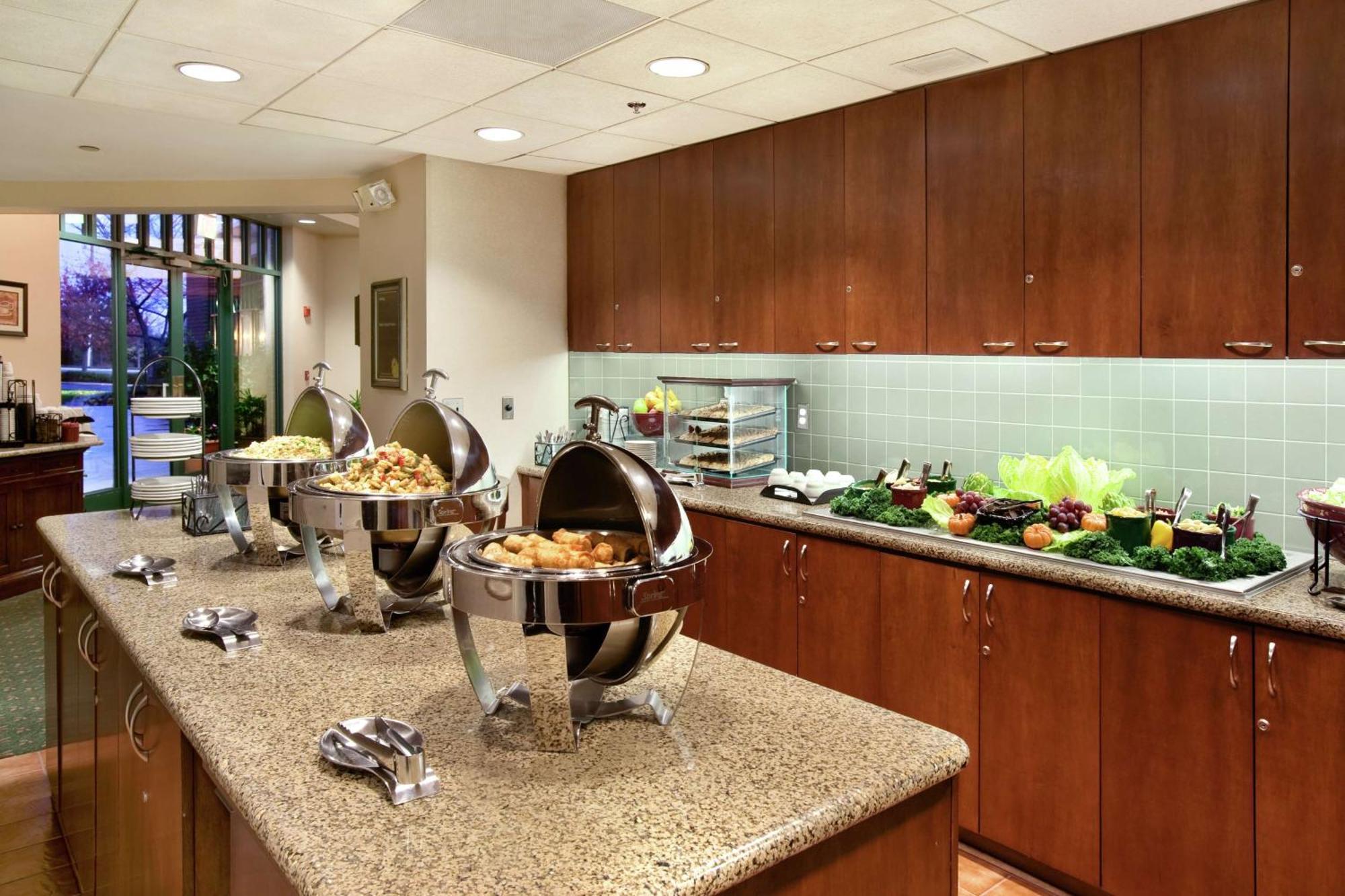 Homewood Suites By Hilton Falls Church Merrifield Екстериор снимка