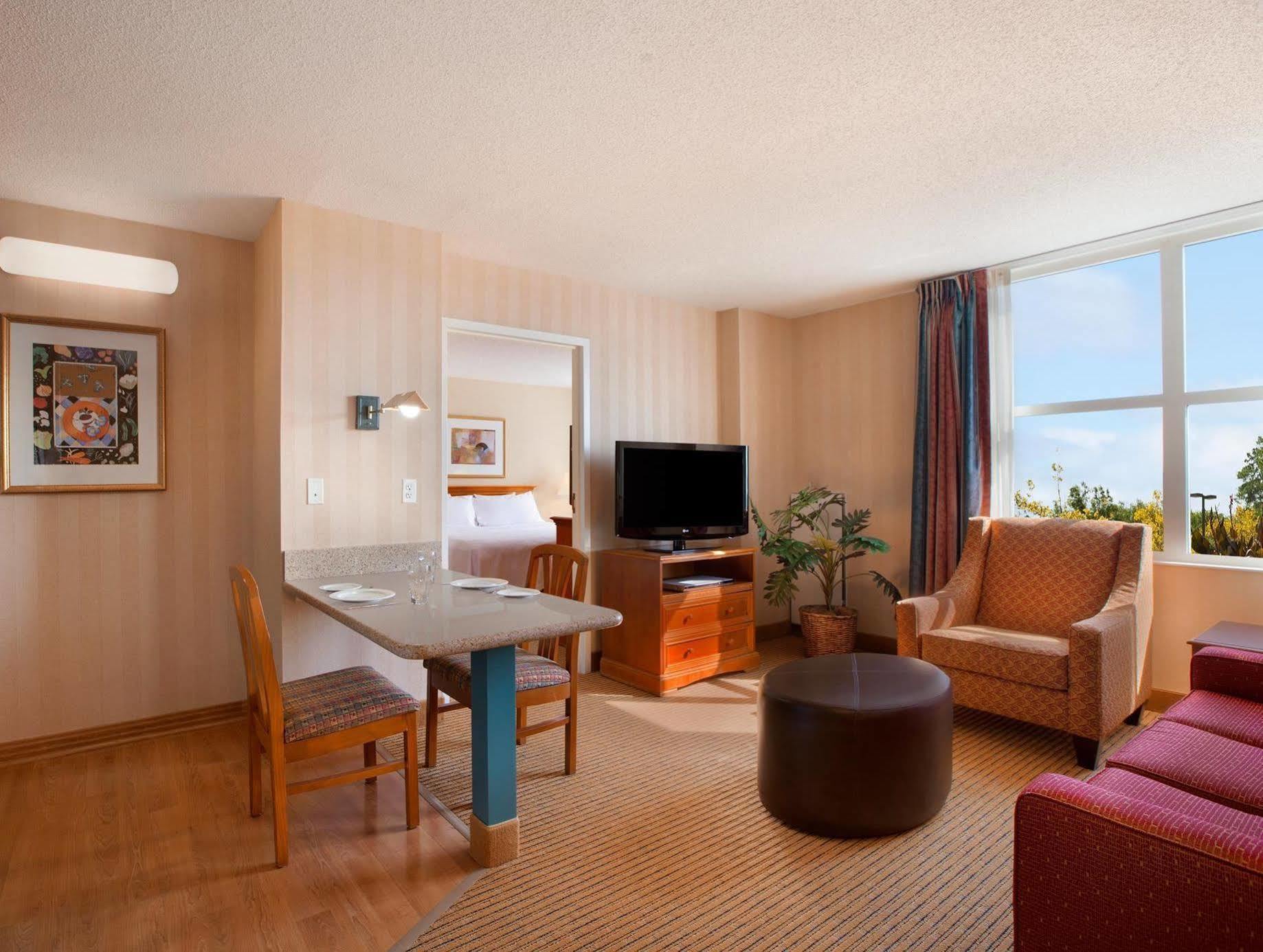 Homewood Suites By Hilton Falls Church Merrifield Екстериор снимка